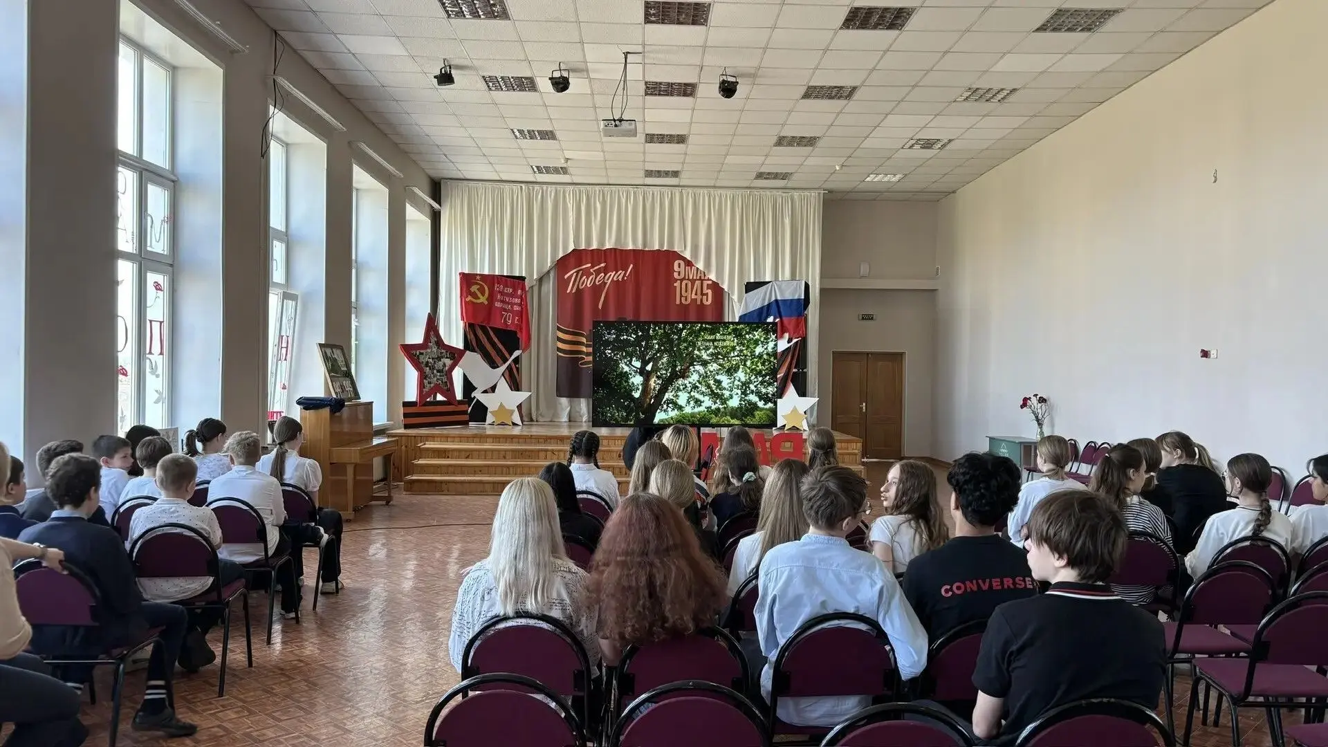 🎬Акция «Кино Победы» в рамках марафона «НАСЛЕДНИКИ ПОБЕДЫ» в МОУ Деденевская СОШ им. Н. К. Крупской🎬