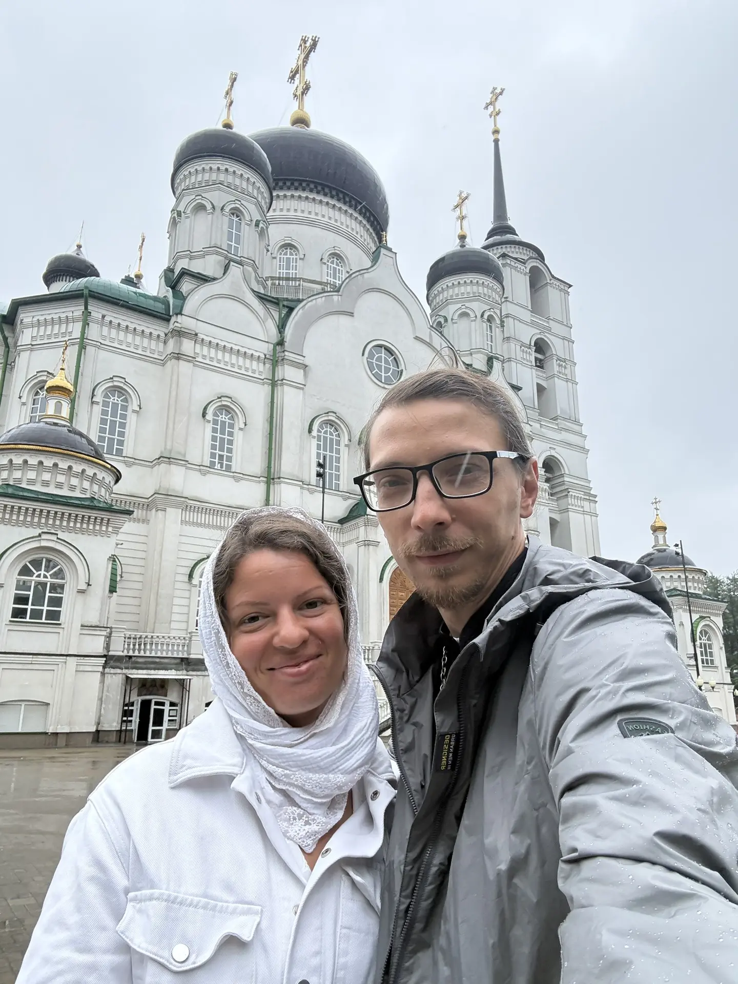 Как же величественно в Благовещенском соборе, аж душ захватывает, намоленный храм. А какая радость в