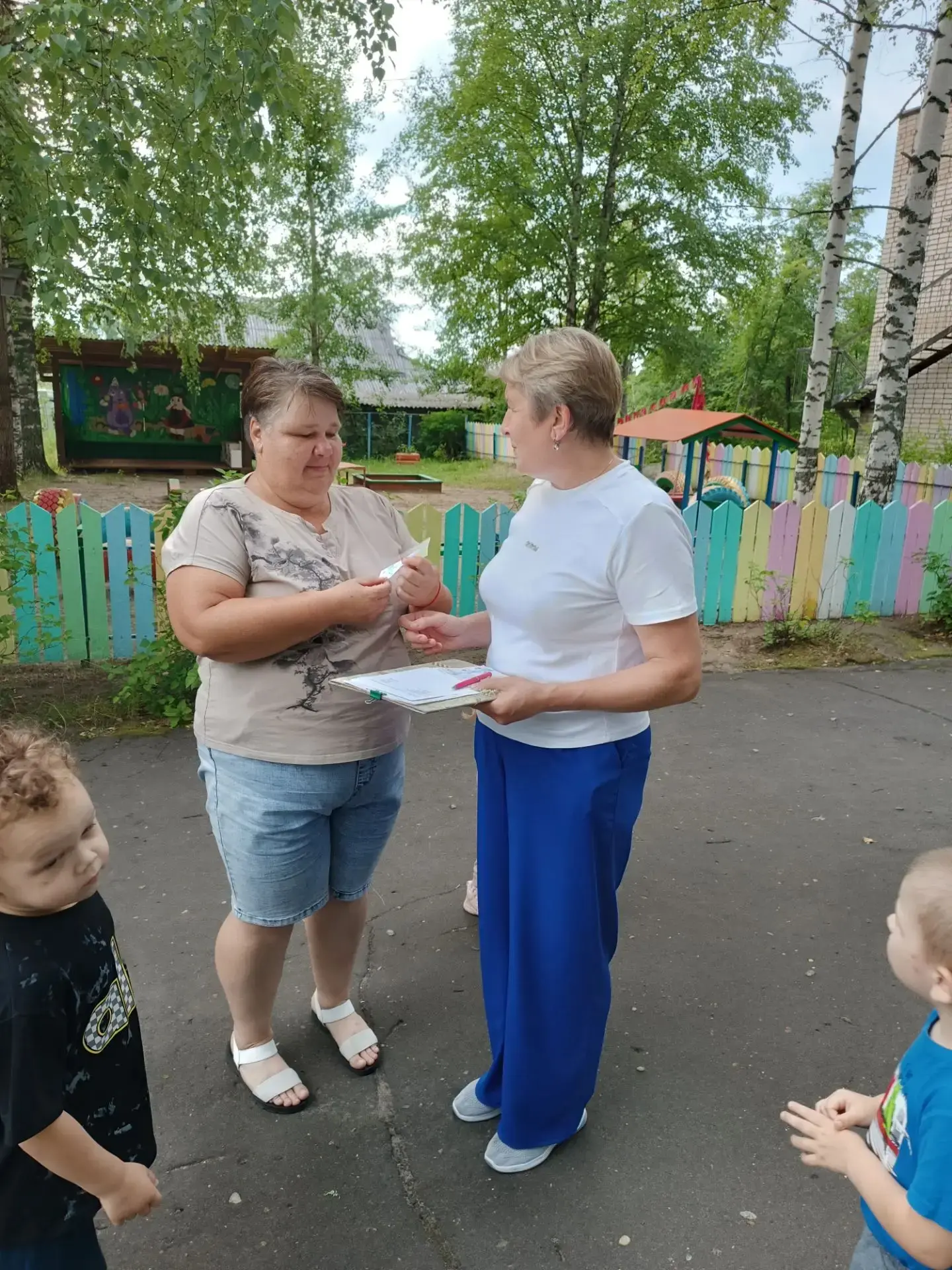 В детском саду была доведена важная информация до родителей о правилах безопасности детей у воды. Во