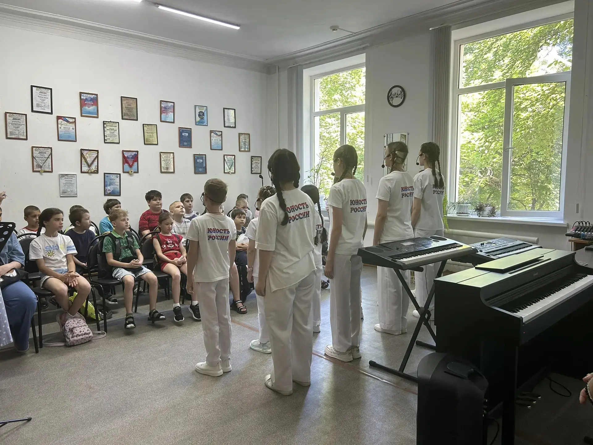 В рамках летней оздоровительной площадки обучающиеся посетили мастер-класс «Наше звонкое детство» в 