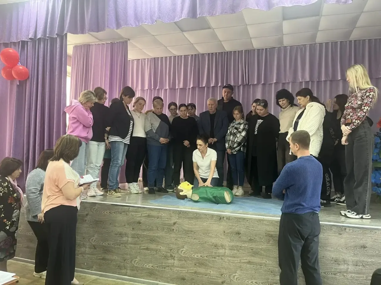 В преддверии Всемирного дня охраны труда , который отмечается 28 апреля, в школе был реализован комп