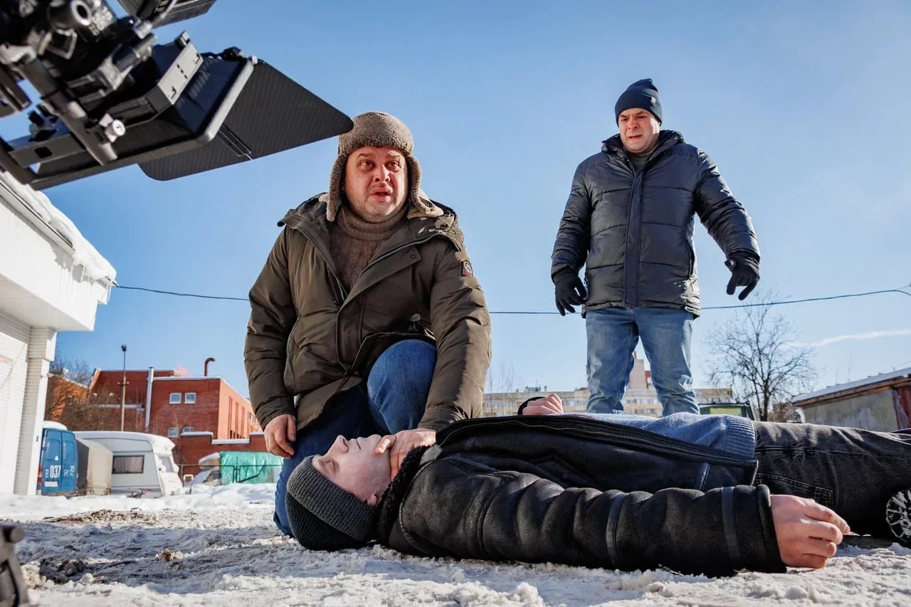 Половина понедельника уже позади, а это значит, что пора напомнить: сегодня в 22:20 на ...