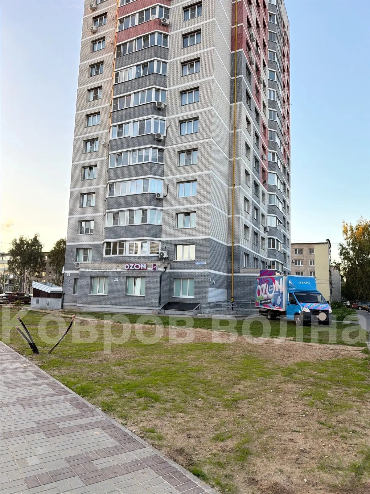 ПАРКОВКА НА ГАЗОНЕ 😱🧐