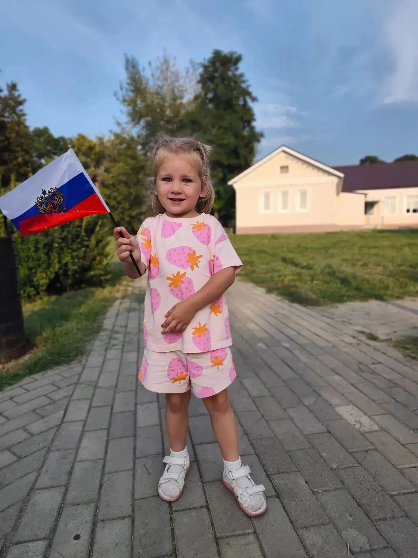 🇷🇺 Участвуем во Всероссийской акции «Цвета флага»! 🇷🇺