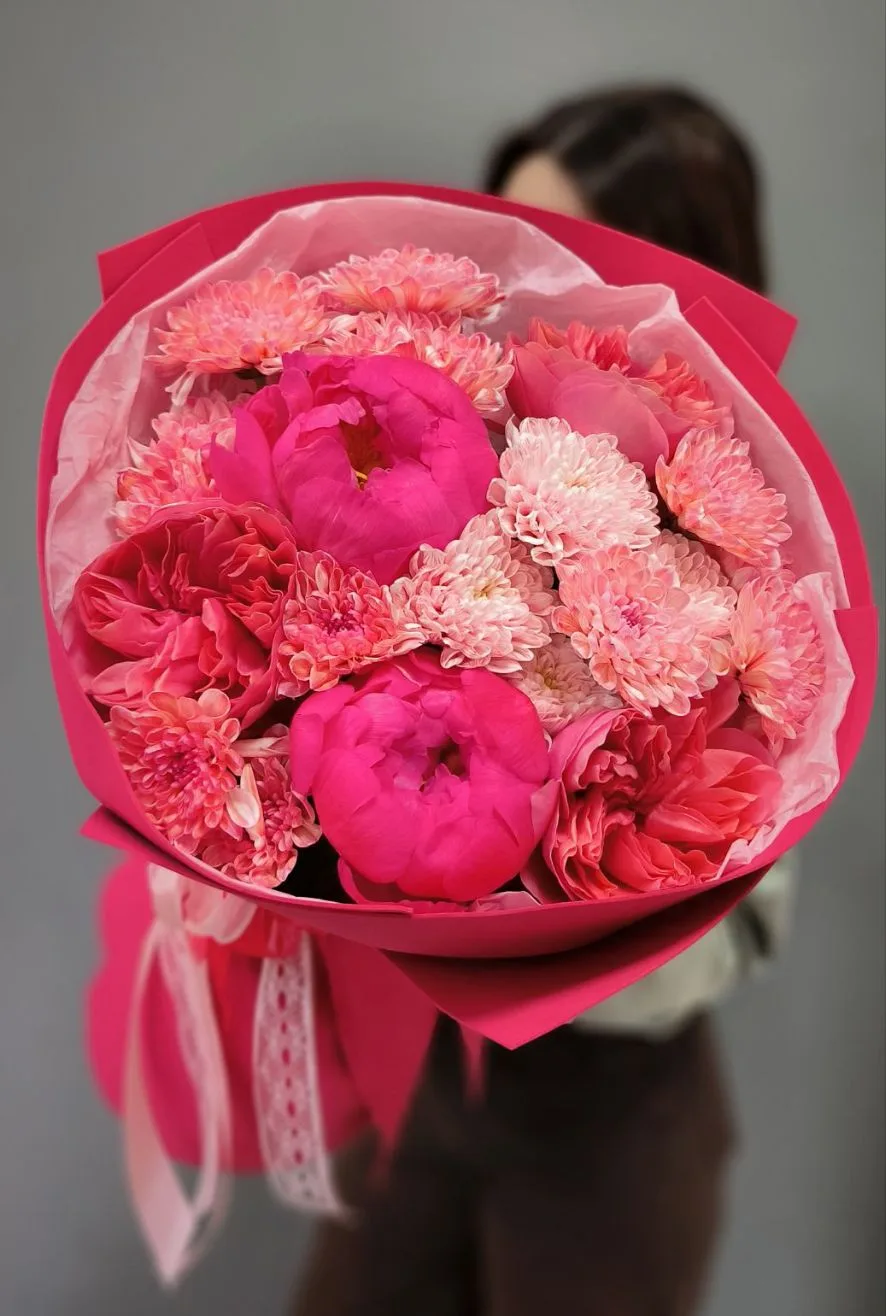 Погрузись в мир красоты с нашим новым букетом! 💐💕
