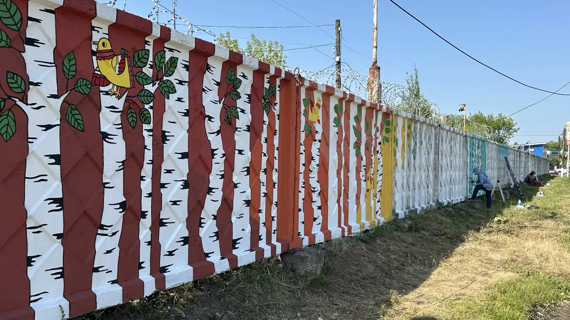 На въезде в Богородск серая бетонная стена превращается в арт-объект к 500-летию поселения