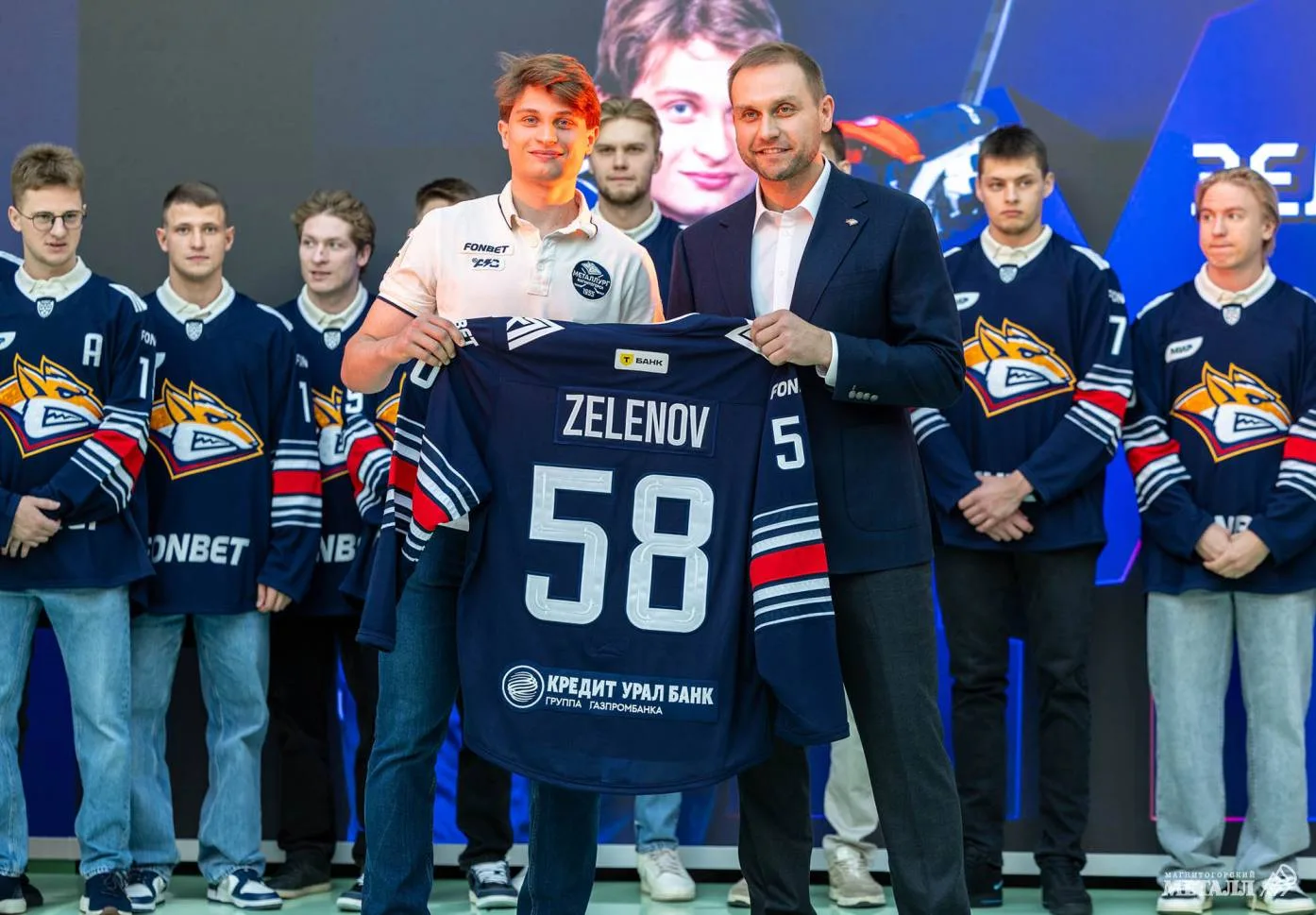 🏒 «Нам не будет стыдно смотреть вам в глаза»: в «Притяжении» прошёл День болельщика «М...