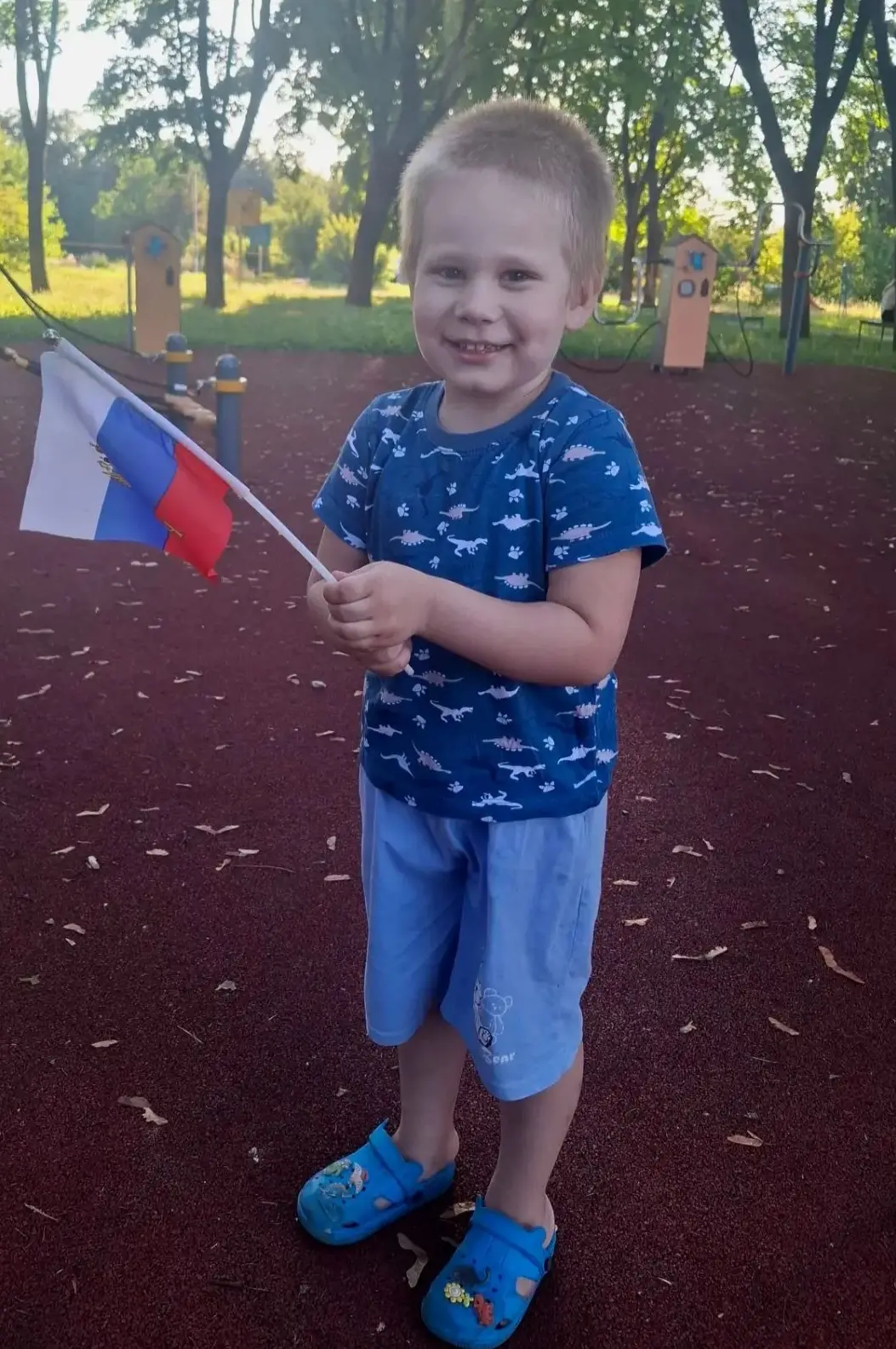 Участие в акции🇷🇺 "Цвета Родины!"🇷🇺 принимает Доценко Ваня.