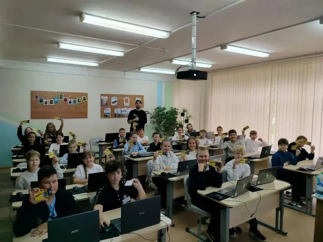 15 сентября ученики 5-6-х классов побывали на увлекательном мастер-классе по программир...