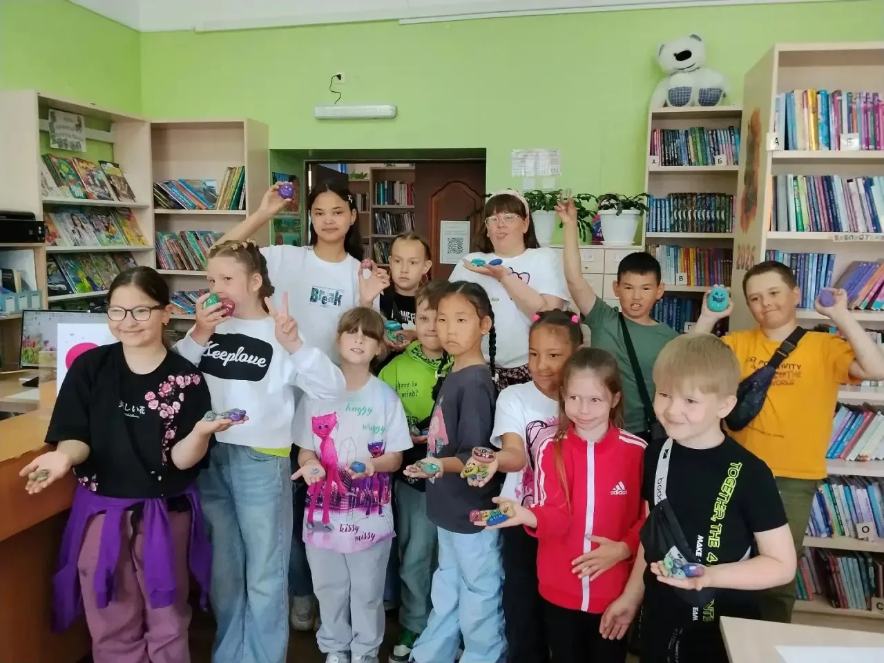 Мастер-класс «Монстрики» 👾🎨

В рамках Года счастливого материнства в Сахалинской области у нас про