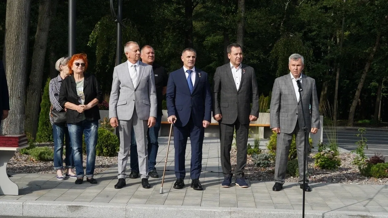 В Гурьевске торжественно открыли обновленную улицу Ленина, а также прилегающие Цветочну...
