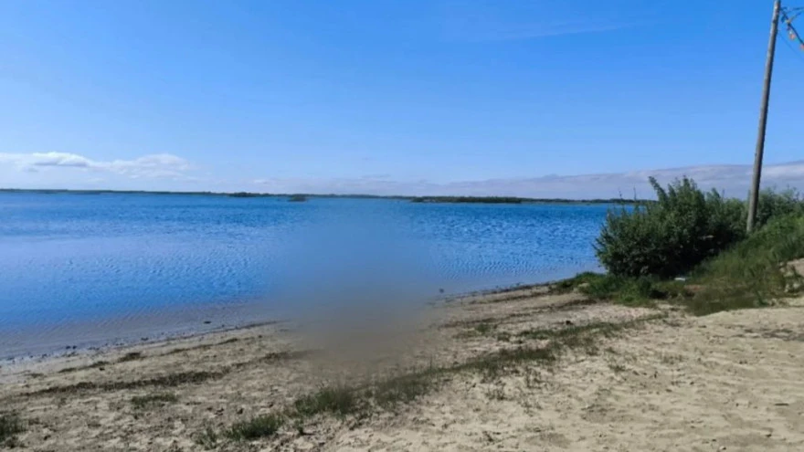 На пляже Полябта в Салехарде нашли тело утонувшего мужчины

Салехардца 1978 года рождения обнаружи