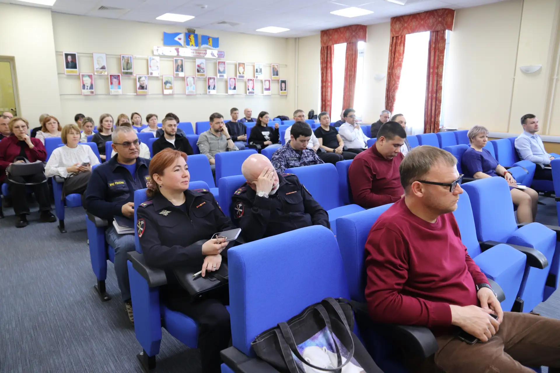 🧹 В Анадыре пройдёт общегородской субботник  20 мая в Администрации состоялось организационное собра