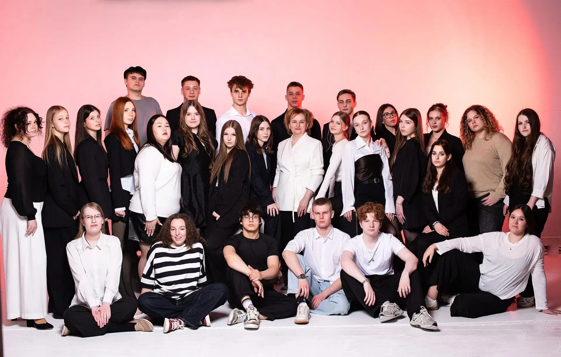 😍 Слова о 11 «В» от классного руководителя Искрижицкой Арины Викторовны