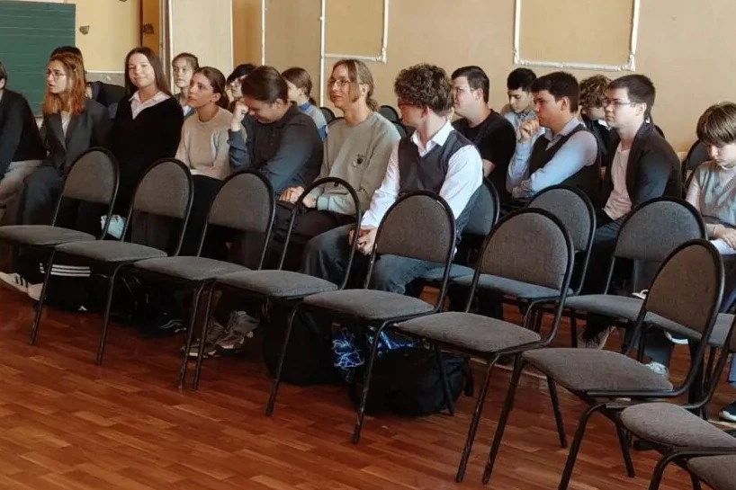🎓 Профориентация в действии: «Путь к успеху» в МБОУ «ЦО №6»! 🎓