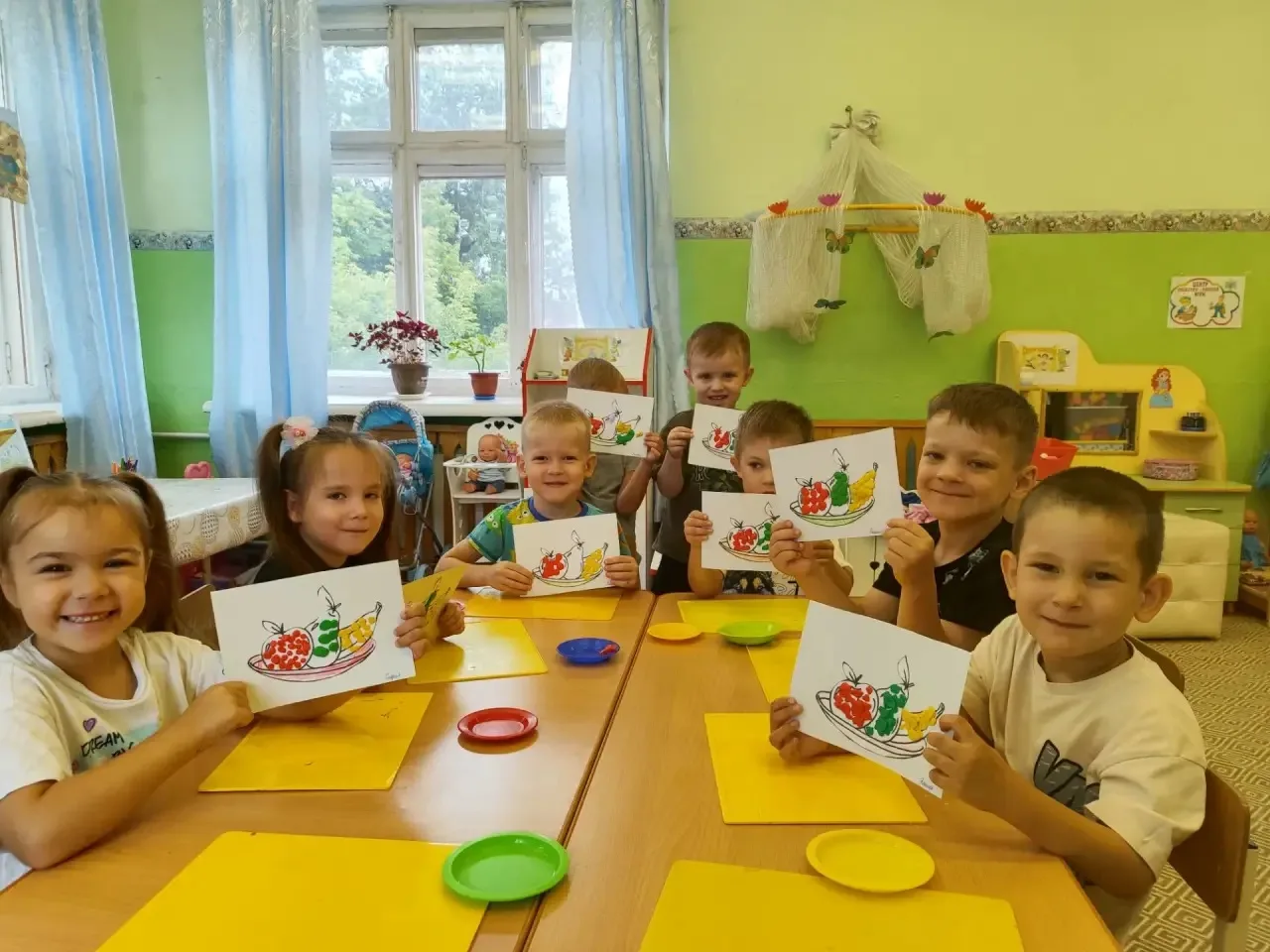 В нашей средней группе под чутким руководством Елены Юрьевны прошло необычное занятие. ...