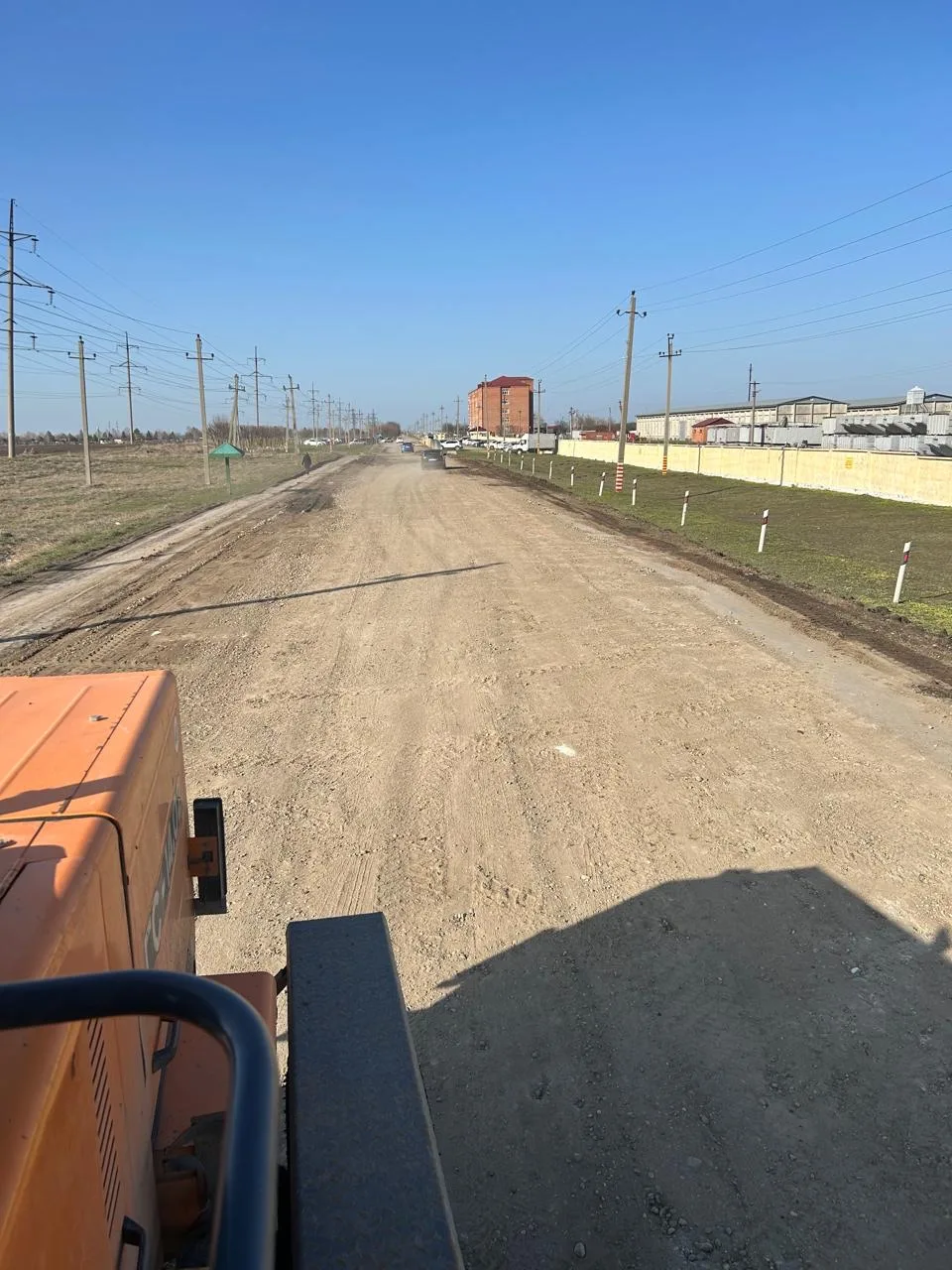 Продолжаем грейдировать дороги. Провели работы по улице Чкалова.