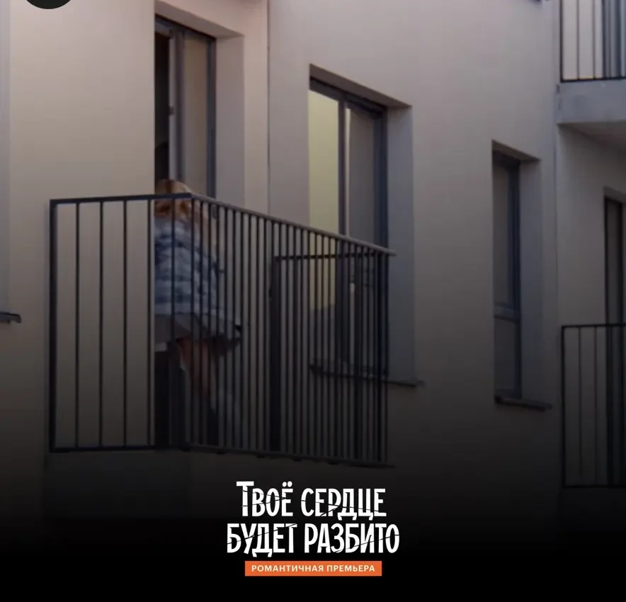Иногда недвижимость умеет удивлять! 😉

Несколько лет назад мы с клиентами выбирали эту квартиру у з