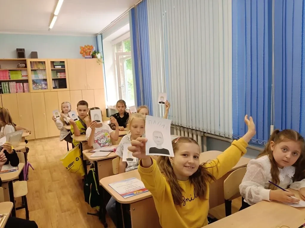 🎓Завершился учебный год для 2 «Е» класса, гордо носящего имя «Орлята России». Классный руководитель 