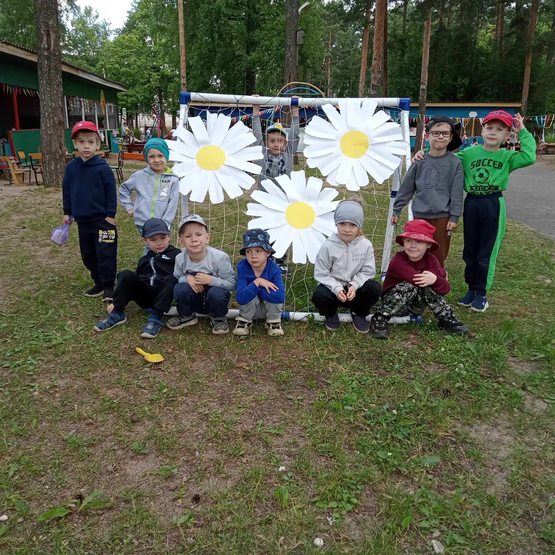 🌼24 июня в России отмечается День ромашки  🌼 — праздник, посвящённый этому цветку, который символи