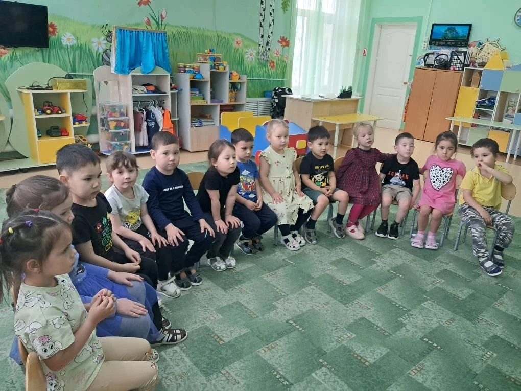 Средняя группа "Капитошка " ООД "Чтение К.Ушинского "Бодливая корова " Цель; Познакомит...