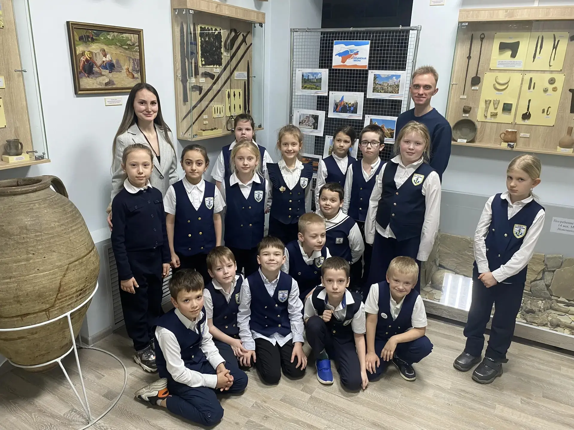 🚀 Путешествие к звёздам в музее Полетаева! ✨  В музее Полетаева открылся мобильный планетарий, и наш