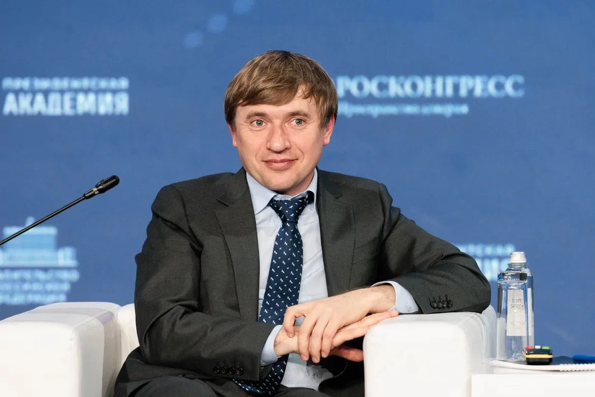Как обеспечить приток кадров на госслужбу и по-новому взглянуть на её развитие? Об этом говорили сег