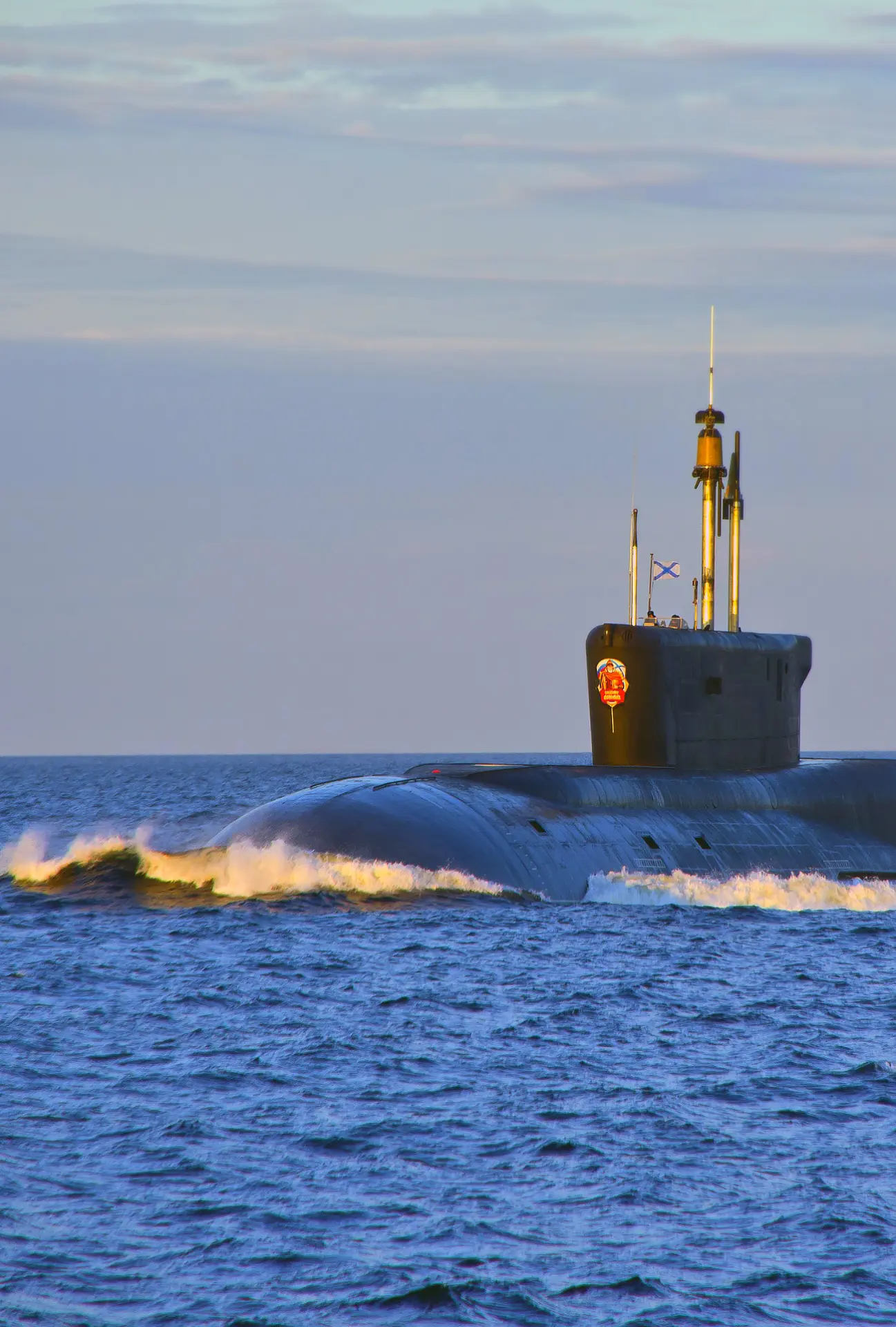 АПЛ «Владимир Мономах» (К-551) – российская атомная подводная лодка стратегического наз...