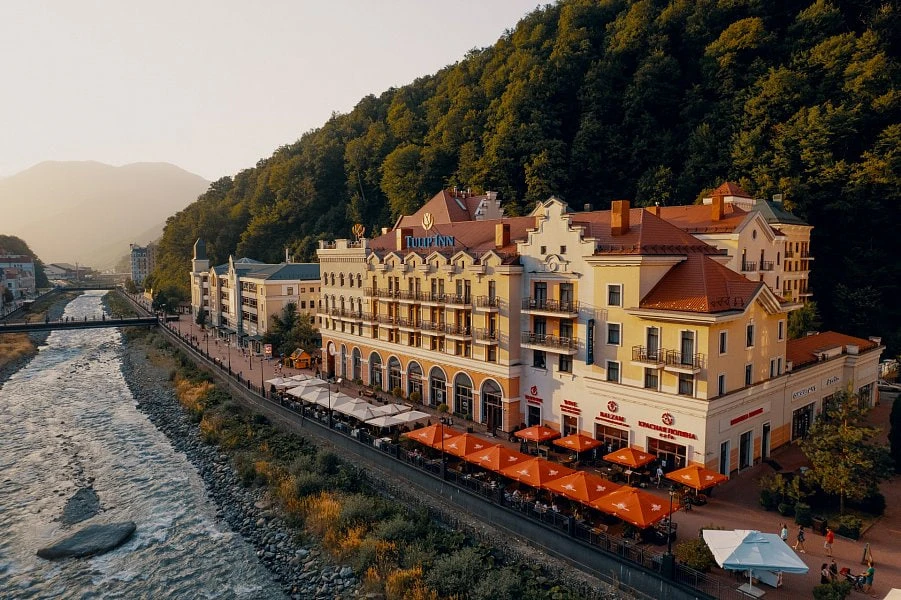 Tulip Inn 3*, Роза Хутор
25.06 - 28.06 - 3600р/сутки