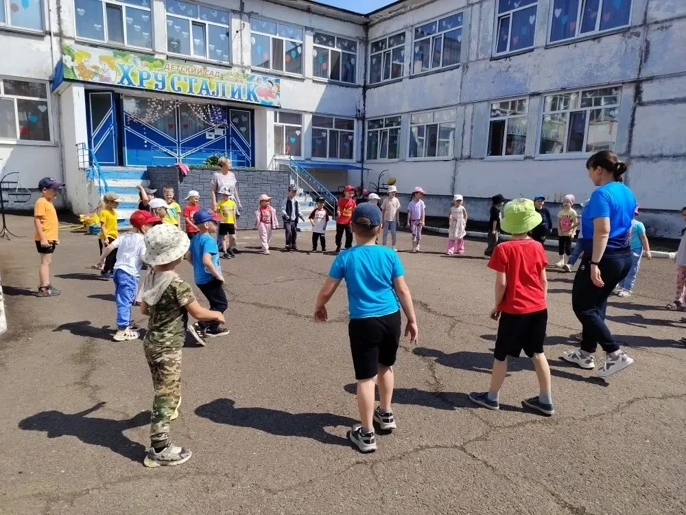 В детском саду прошло развлекательное мероприятие «Бегом в лето»!

Наши ребята провели отличный день