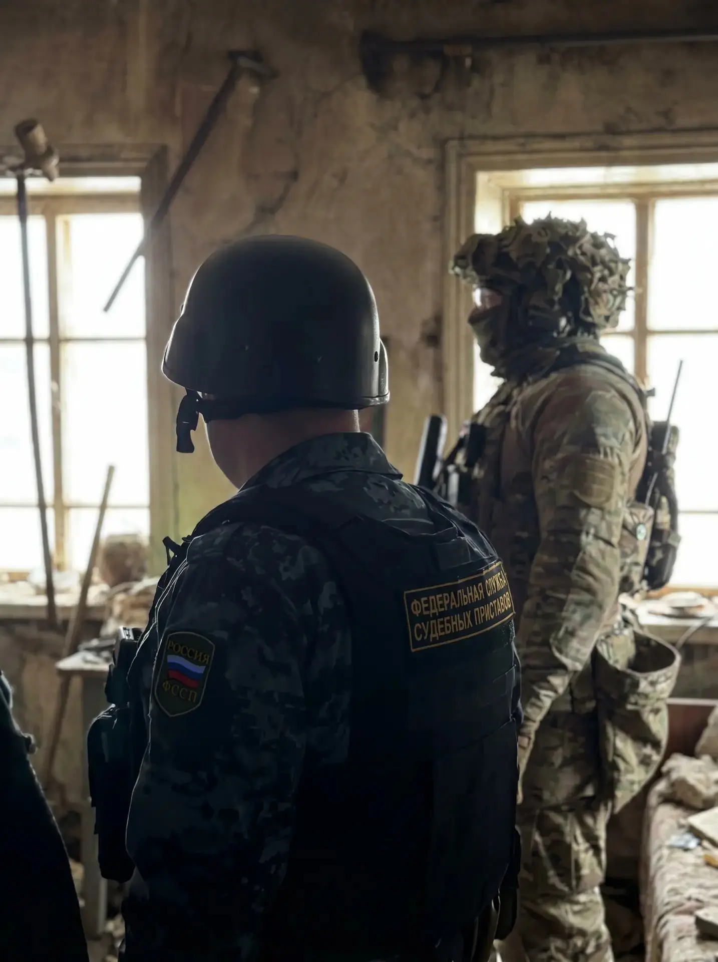 Принудительное правосудие: судебные приставы Республики привели в суд мужчину, обвиняем...