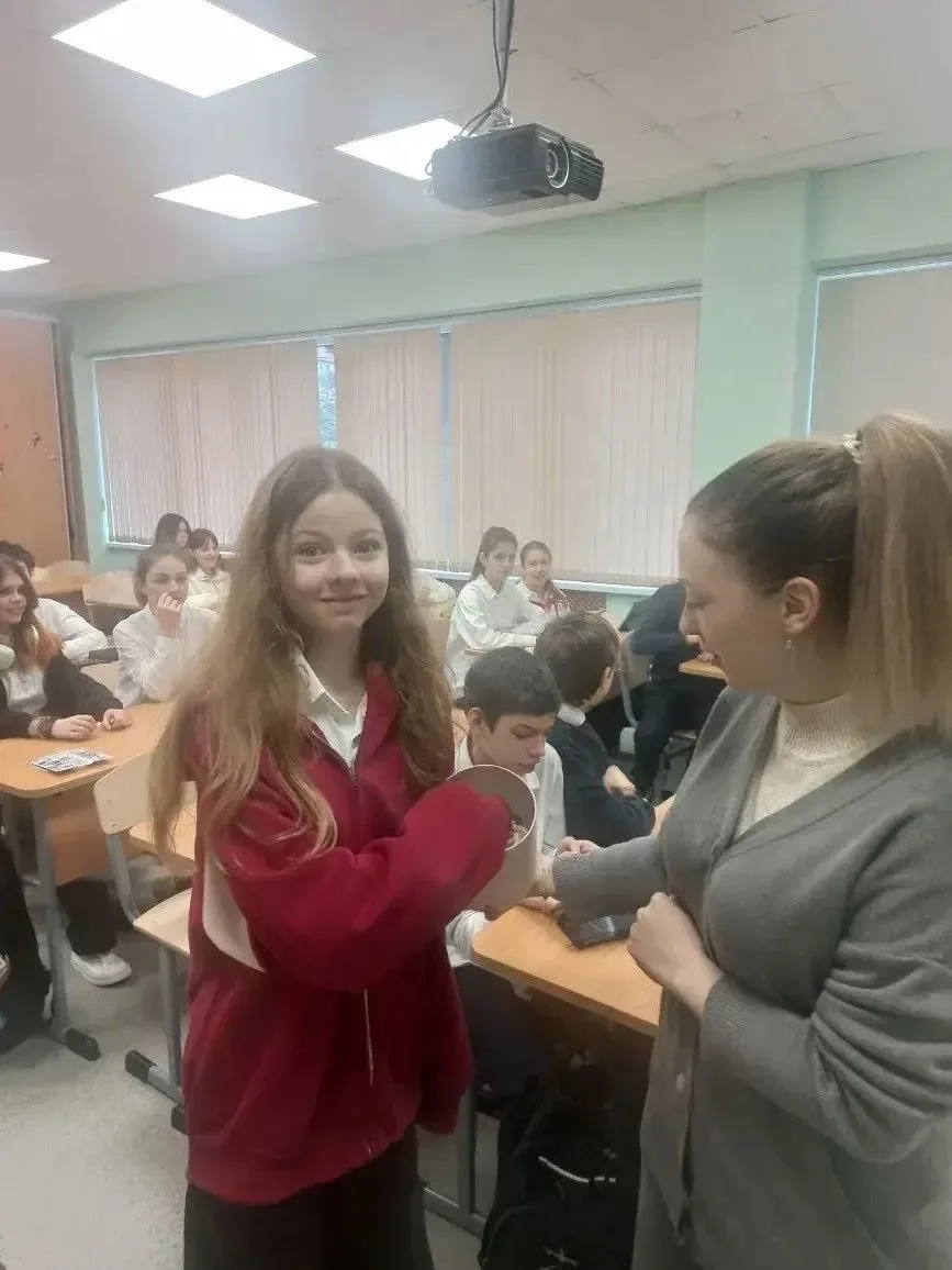 Неделя психологии продолжается: прокачиваем коммуникативные навыки с 6Е классом!  Сегодняшний день в