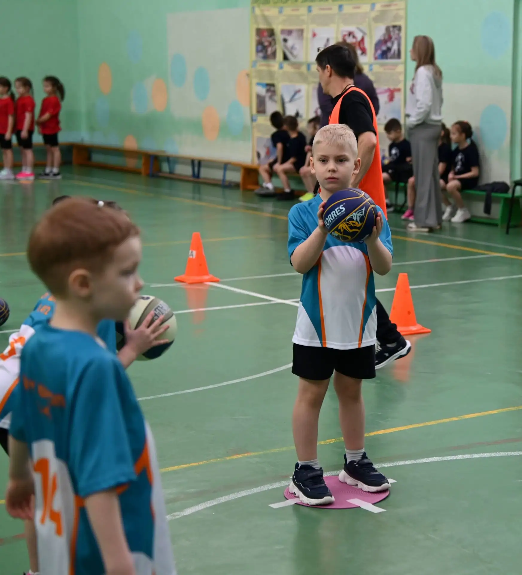Спортивный триумф дошколят на фестивале «Школа мяча»  ⚽ На базе нашей школы состоялся отборочный эта