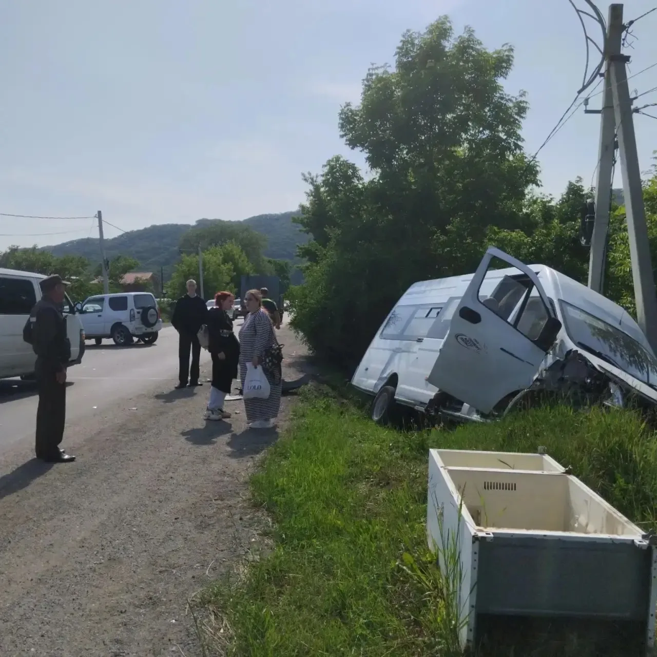 В Приморья автобус с пассажирами столкнулся с Suzuki Jimny и улетел в кювет

Сегодня в селе Екатерин