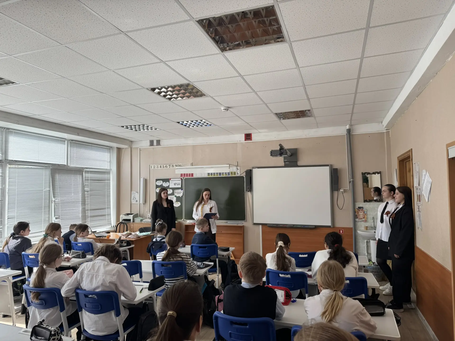 🎗️ГЕОРГИЕВСКАЯ ЛЕНТА🎗️  🔗В школе дан старт ежегодной акции «Георгиевская лента». Мероприятие, ставше