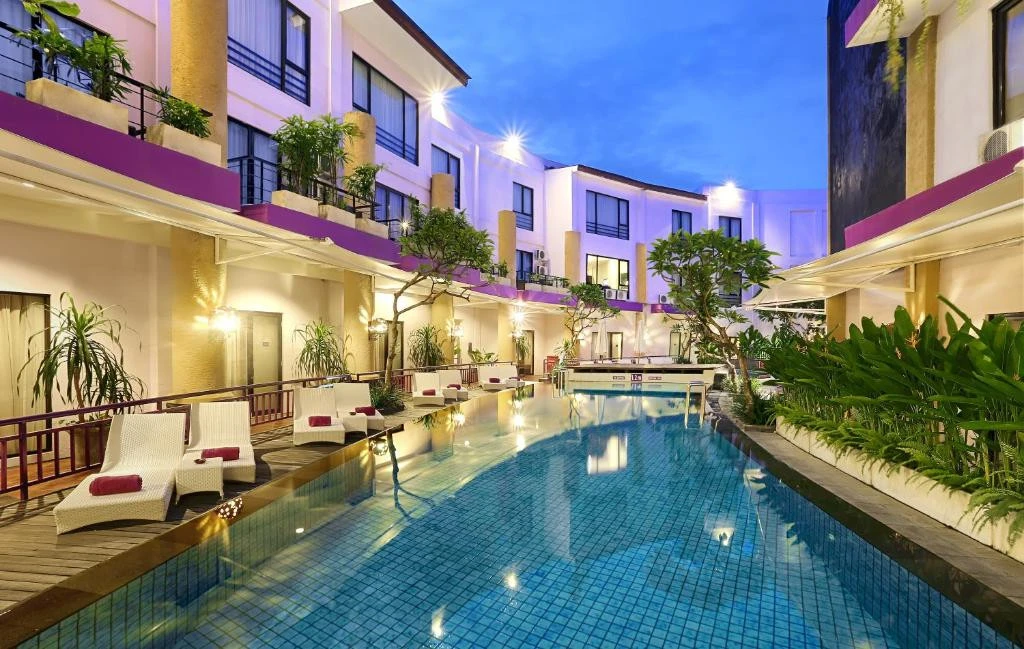 🏠 **Kuta central park 4⭐️**
✈️ Индонезия, Бали, из Екатеринбурга
📅 25 июня 10 ночей
🏷 308 420 руб