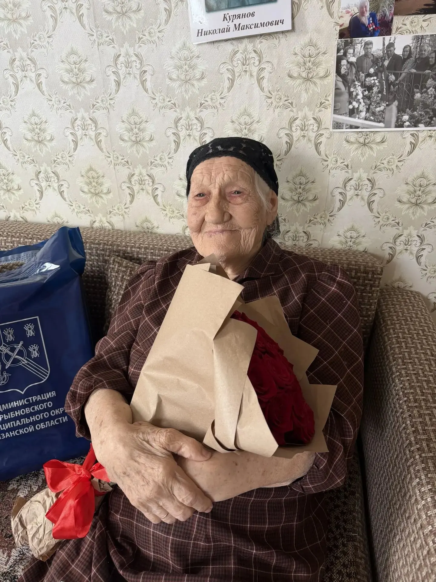 🎂 Свой 94-й день рождения отметила жительница села Волынь Казина Надежда.