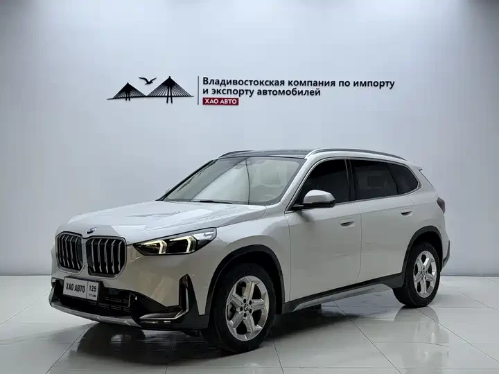 Баварский компактный кроссовер! BMW X1 — стиль, простор и премиальный комфорт.