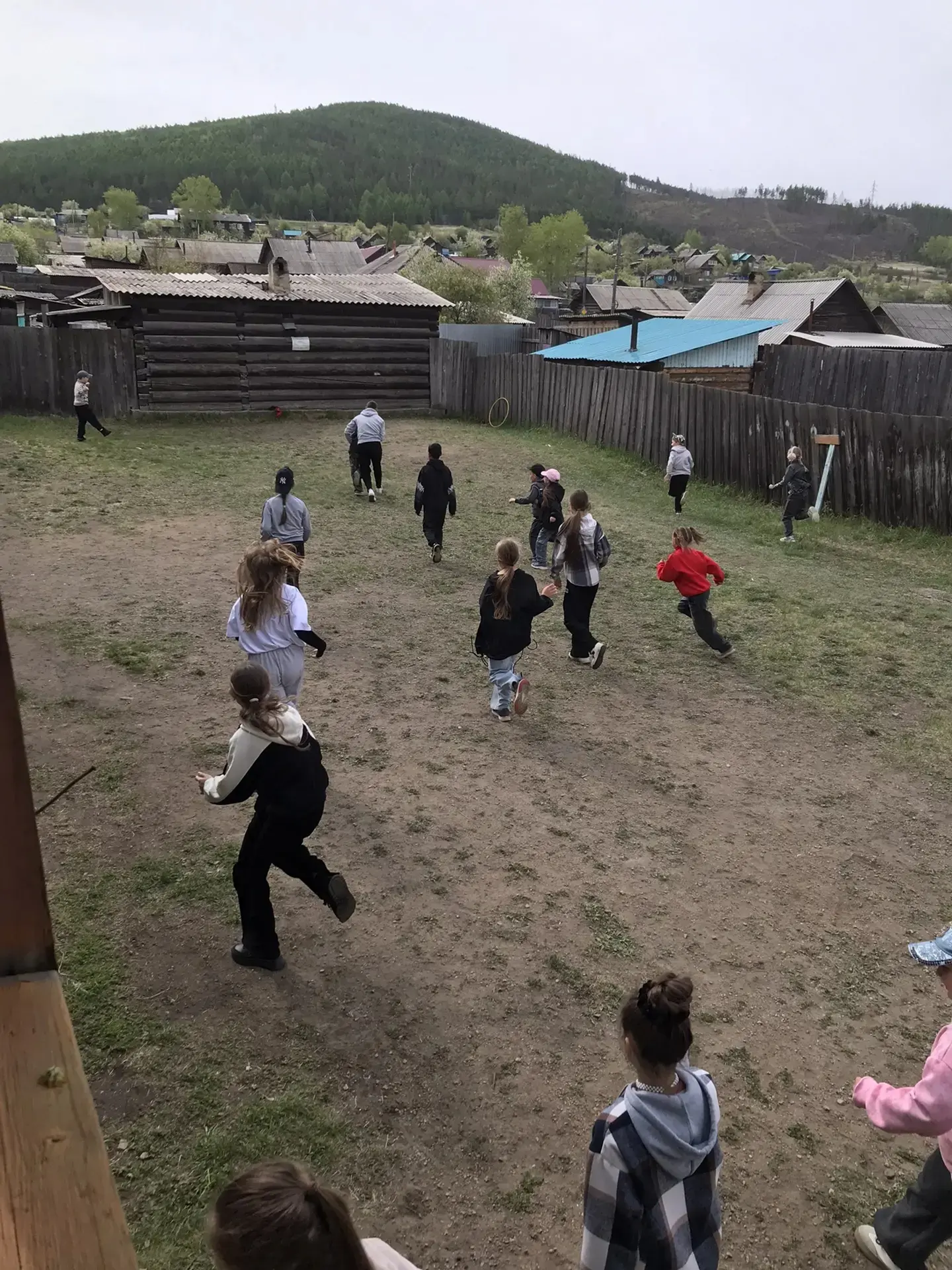 Сегодня в школьном лагере прошла увлекательная литературная викторина  «Знатоки сказок»...