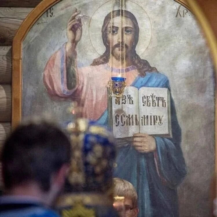 Дай мне, Господи, утешать, а не ждать утешения, понимать, а не ждать понимания, любить, а не ждать л