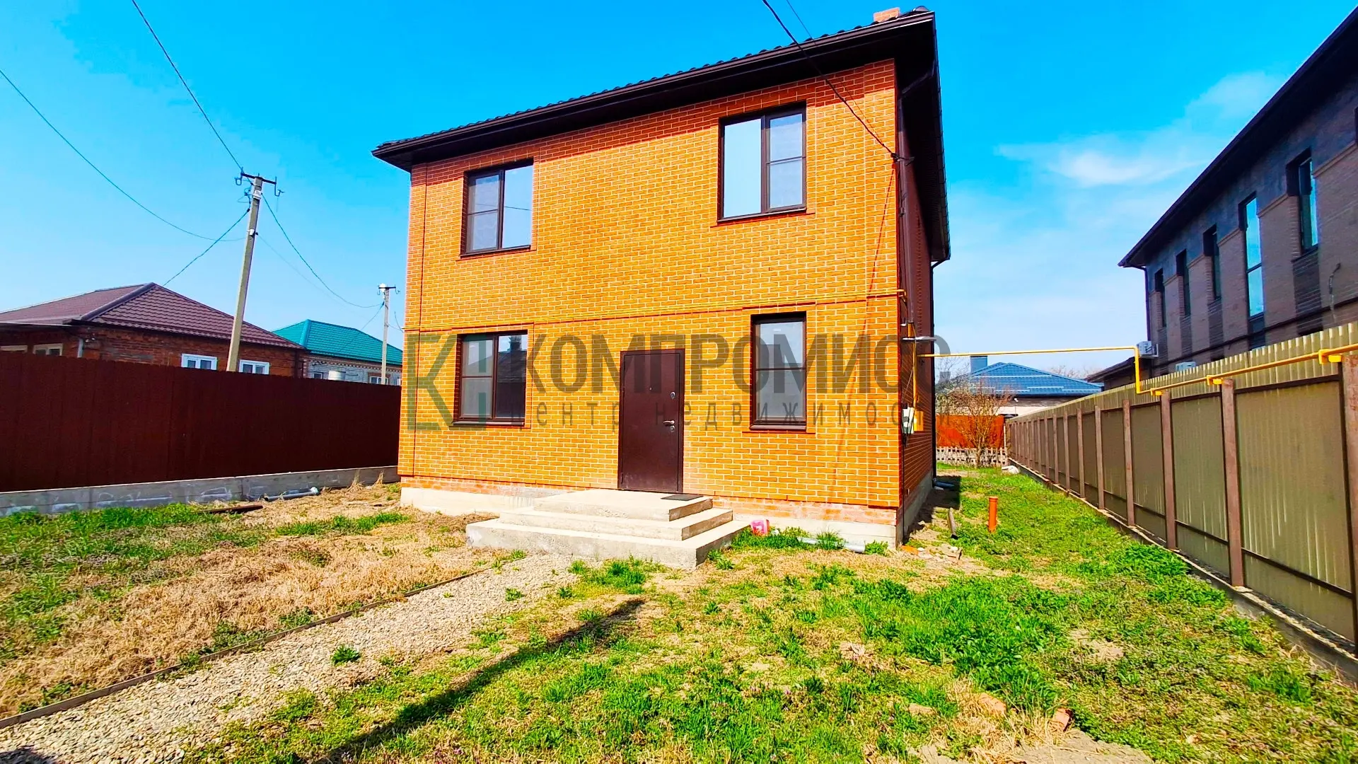🏠 ID 99952004 Адрес: Адыгея Респ., Тахтамукайский р-н, п.г.т. Яблоновский  📍 Двухэтажный дом на бере