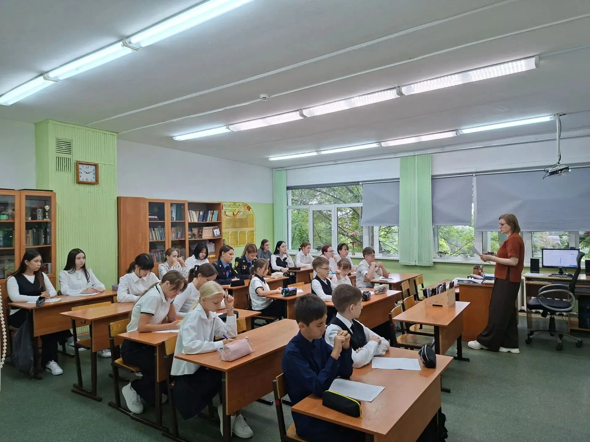 🎉 Всероссийский диктант в нашей школе: мы справились! 🎉