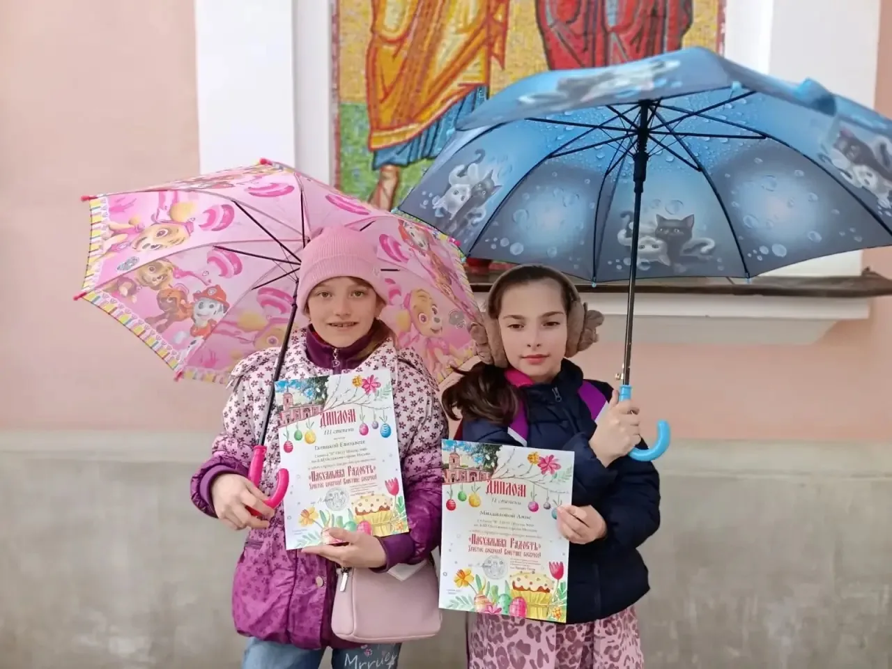 ⭐️ НАШИ МАЛЕНЬКИЕ ТАЛАНТЫ!   Ученики 2 «В» класса достойно представили нашу школу на конкурсе «ПАСХА