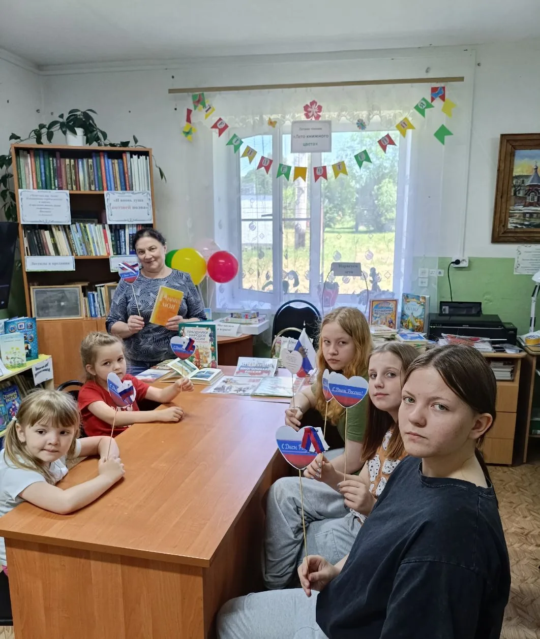 📚 Сегодня у нас был день похода в библиотеку! Там мы приняли участие в игре "Литературный кегельбан