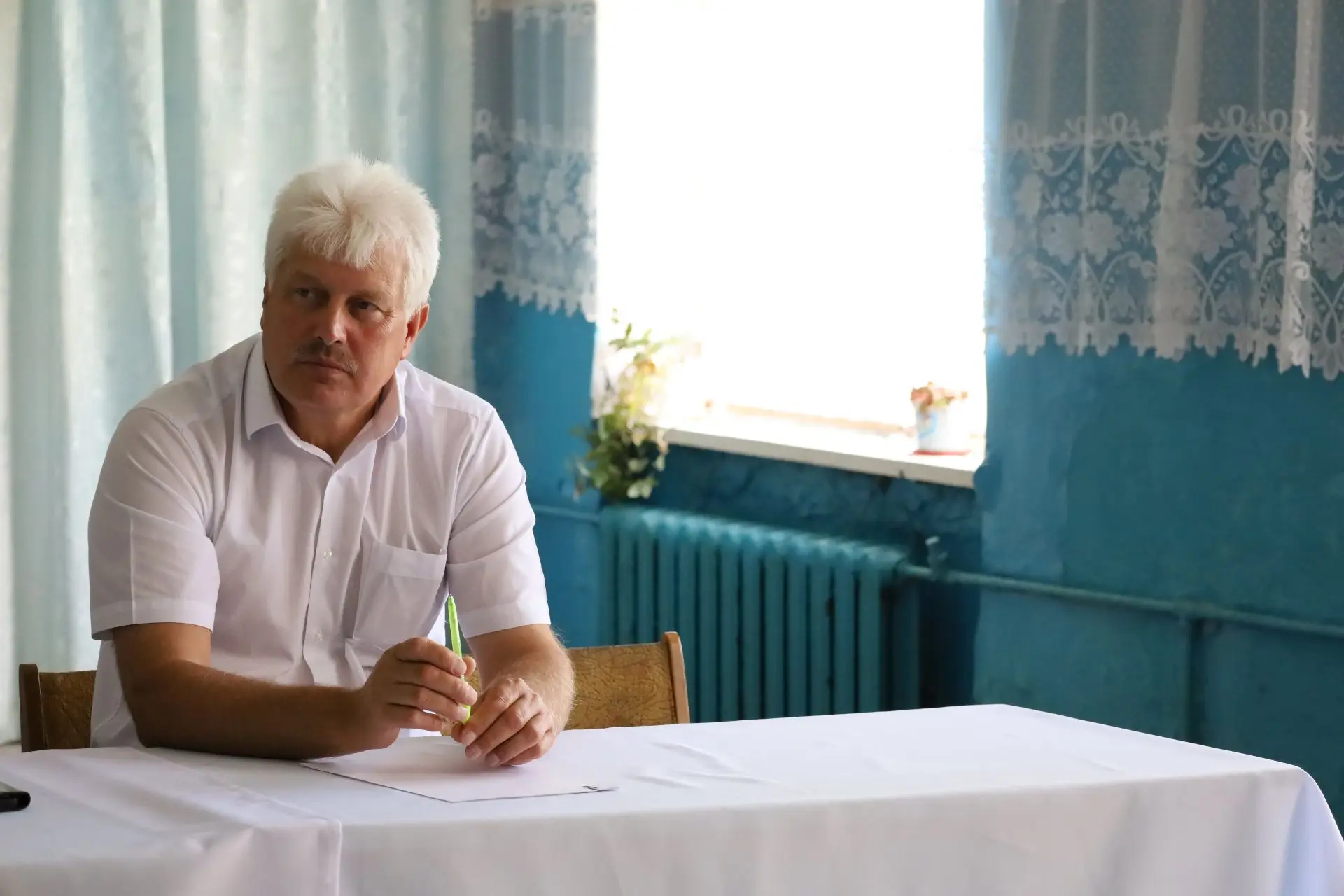 Вместе с руководителями отделов администрации, представителями служб района побывали в ...