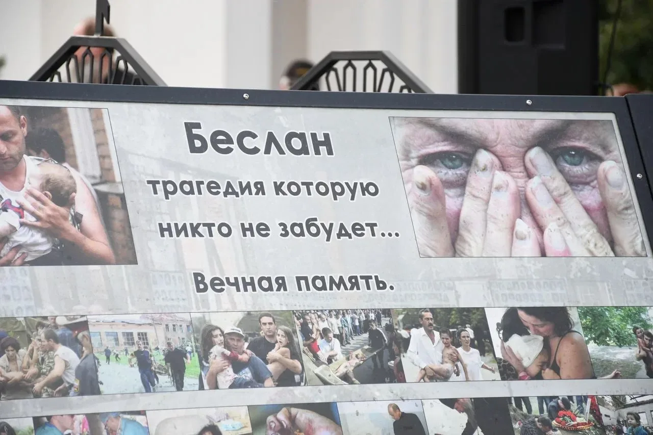 Сегодня, 3 сентября, в День солидарности в борьбе с терроризмом,  обучающиеся кадетског...