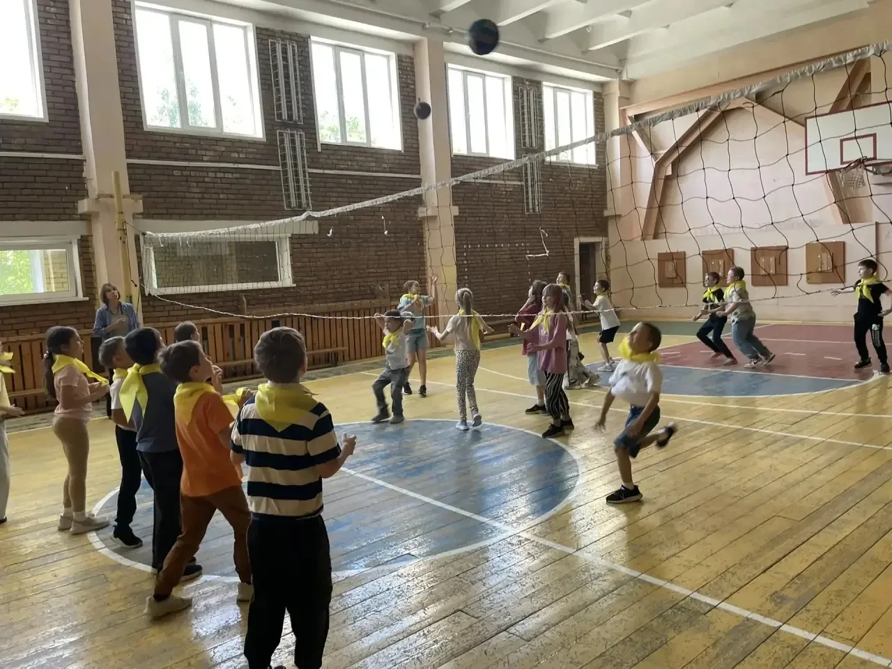 8 июня в ЛДП «Солнышко» прошли мероприятия, направленные на популяризацию ЗОЖ. 
     Как обычно, ден