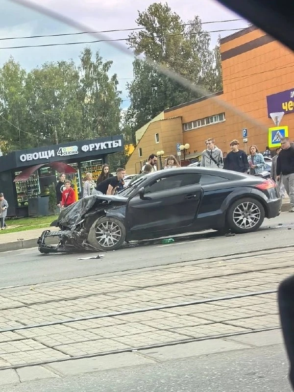 🚨 ДТП у ТЦ «Житомир» в Смоленске.