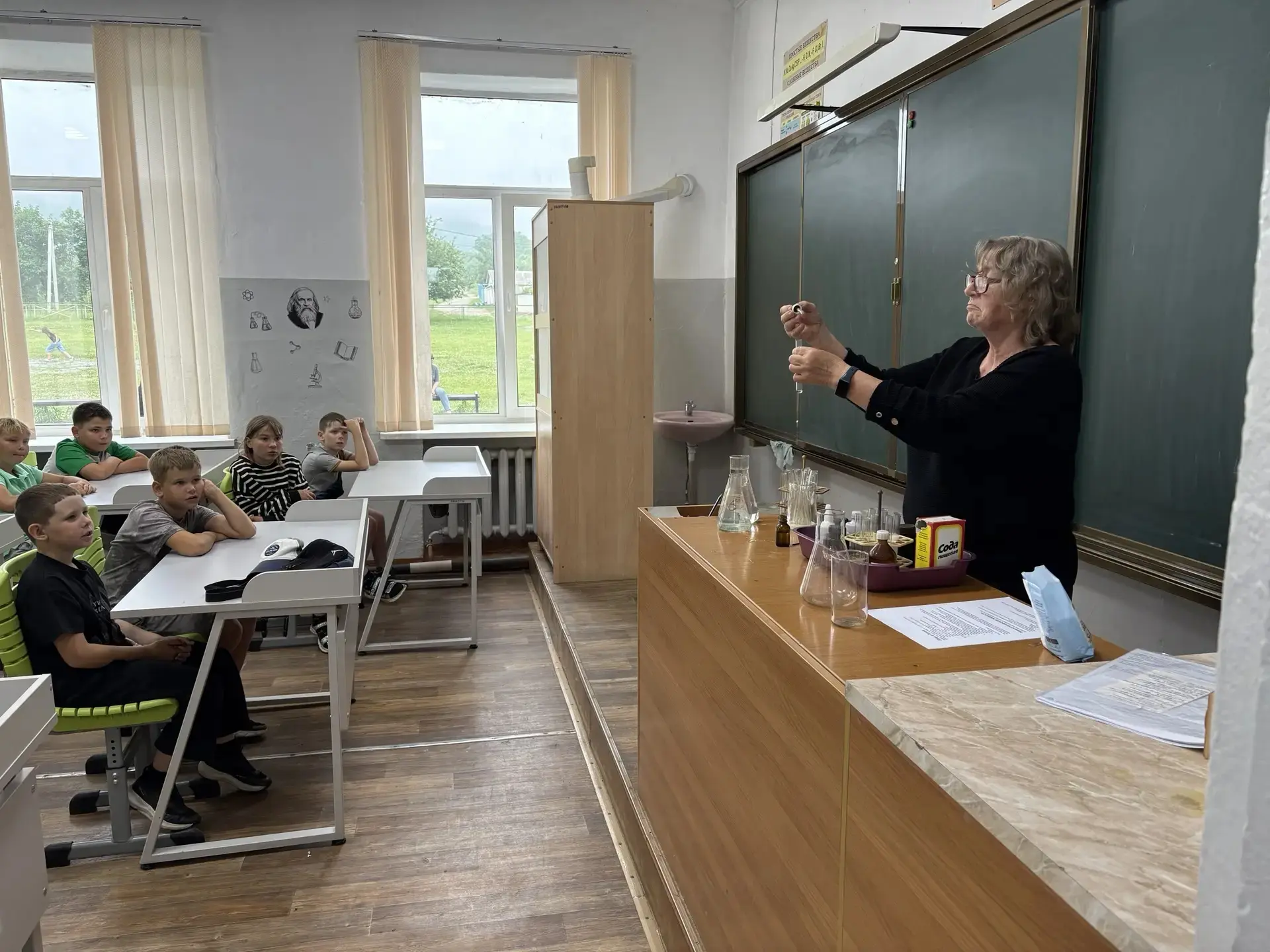 Научный день в лагере "Планета друзей"!

Сегодня в нашем лагере "Планета друзей" прошел насыщенный н