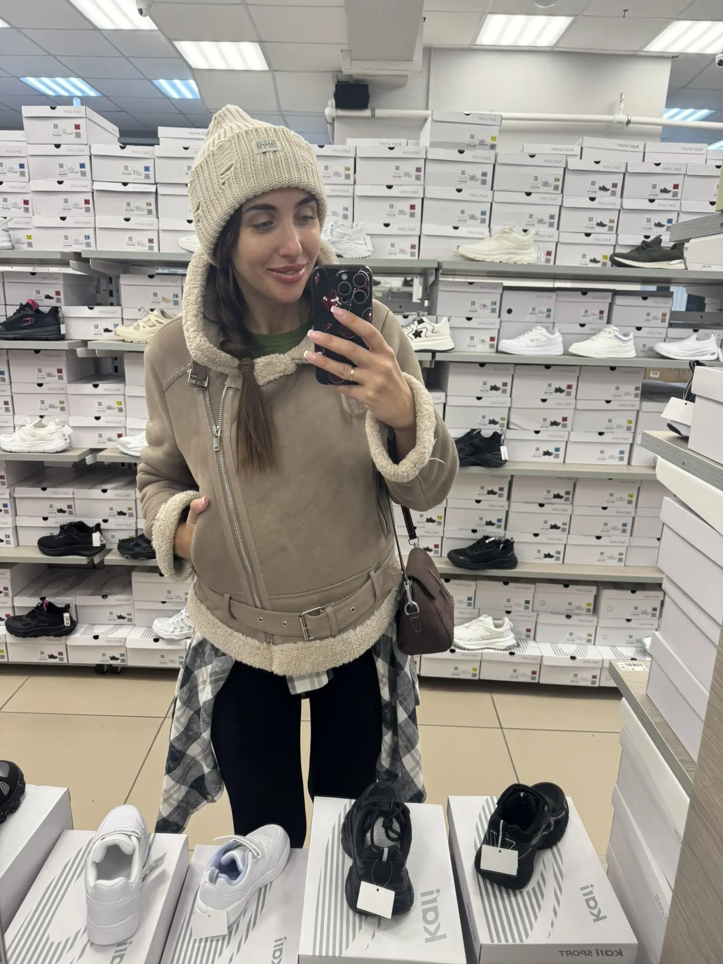 Свекровь подкинула 💸 детям на зимнюю обувь, решили сразу взять.